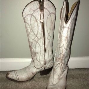 Ladies Tony Lama Cowboy Boots